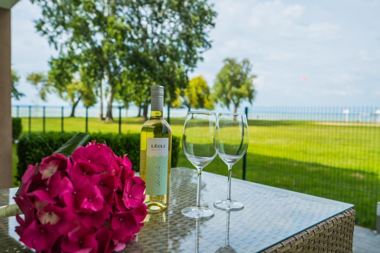 Myflat Luxy Beach Apartment Siófok Kültér fotó