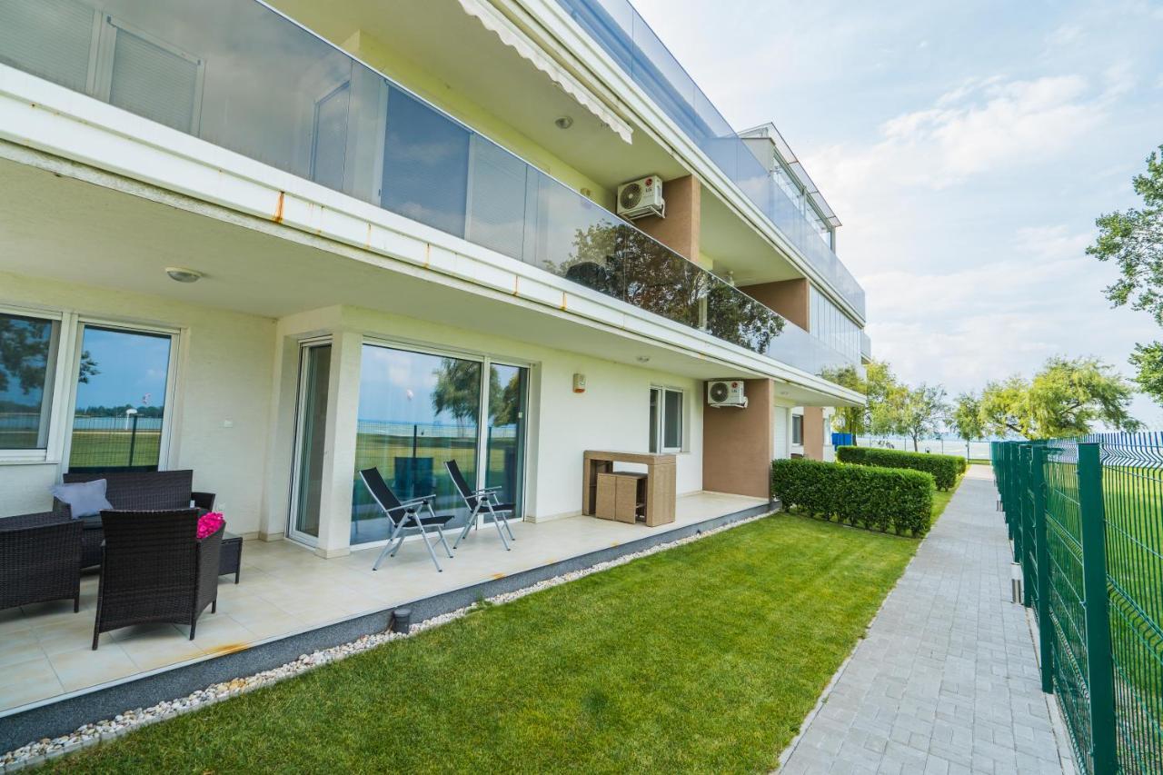 Myflat Luxy Beach Apartment Siófok Kültér fotó